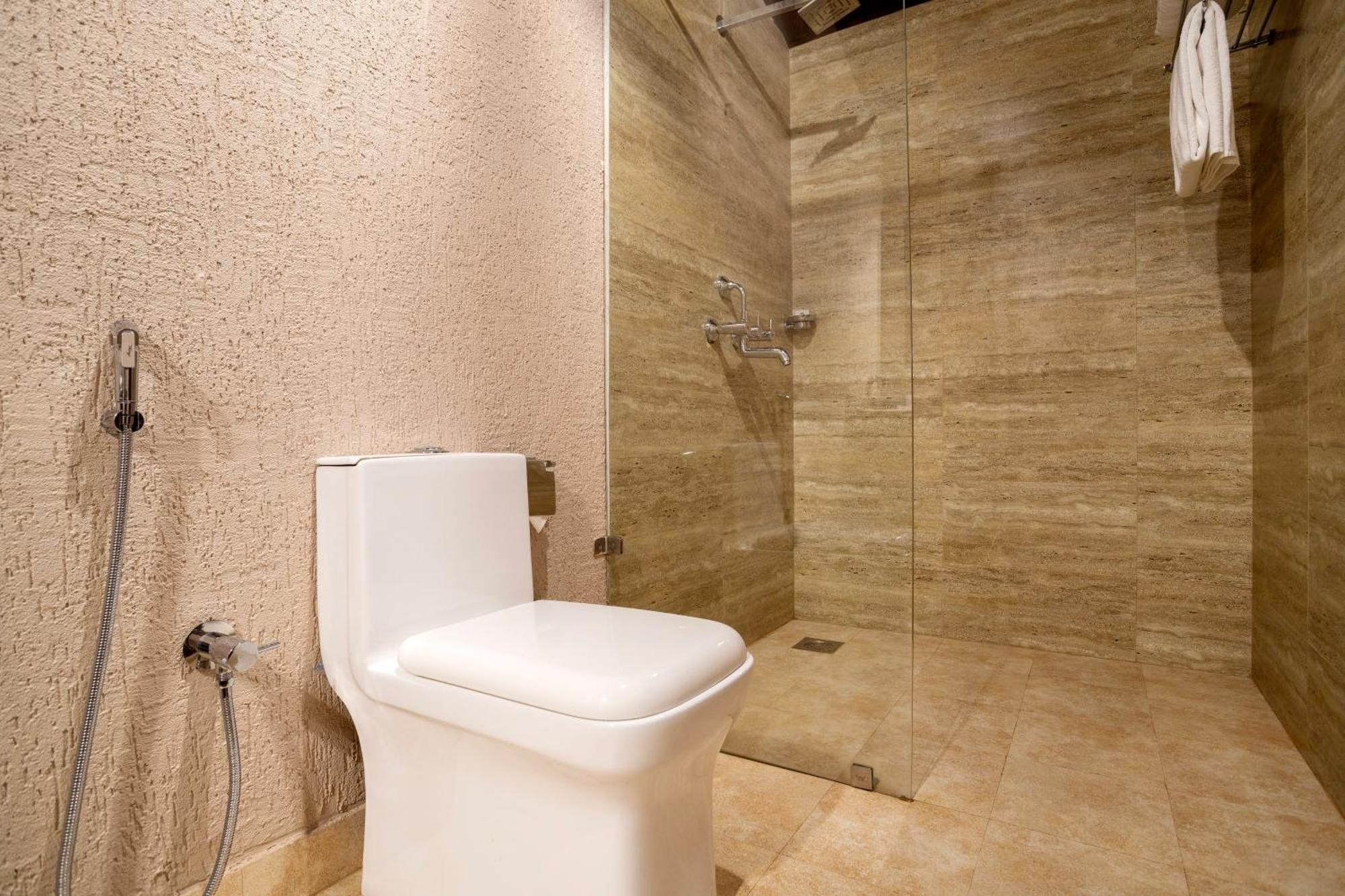 Hotel Stone Wood Premier Gokarna Gokarna  Esterno foto